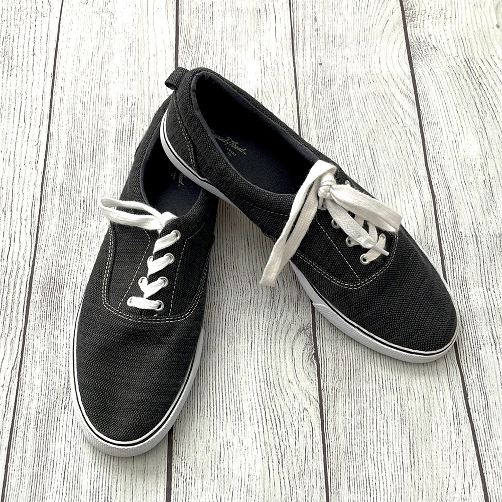 Universal Thread womens shoes size 10